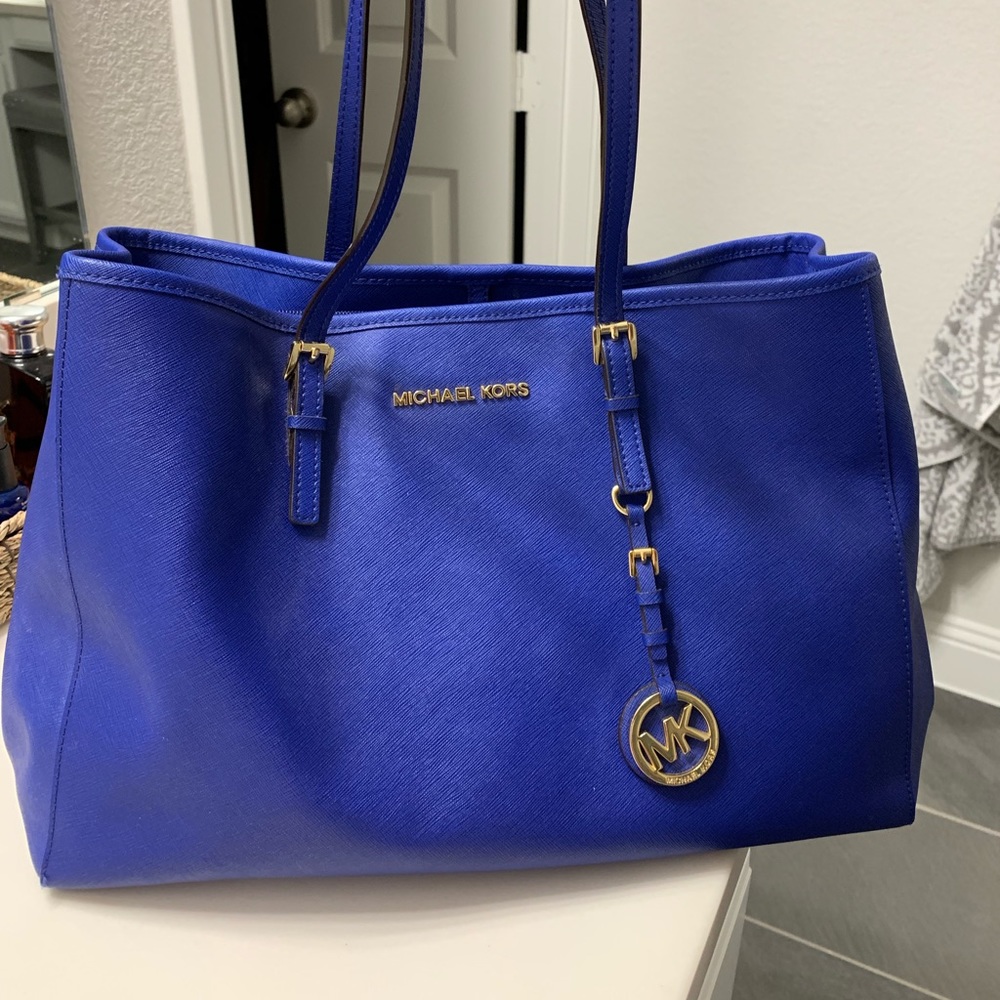 Beautiful blue MK tote!